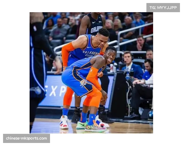 威少将带领第二阵容出战 排在施罗德之后担任关键角色 威少将带领第二阵容出战 排在施罗德之后担任关键角色